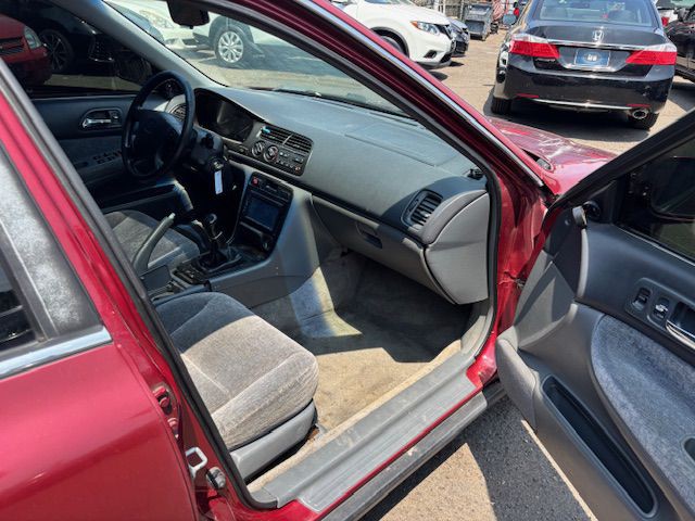 1997 Honda Accord Image 6