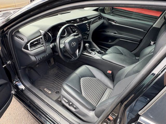 2018 Toyota Camry Image 11