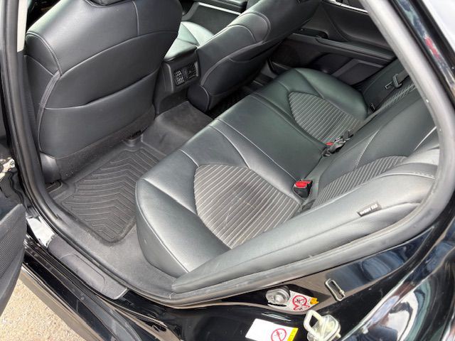 2018 Toyota Camry Image 14