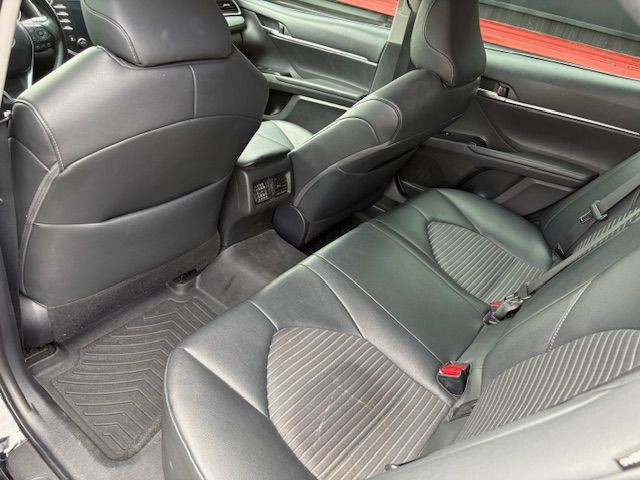 2018 Toyota Camry Image 15