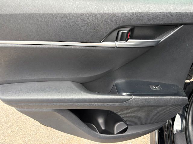 2018 Toyota Camry Image 16