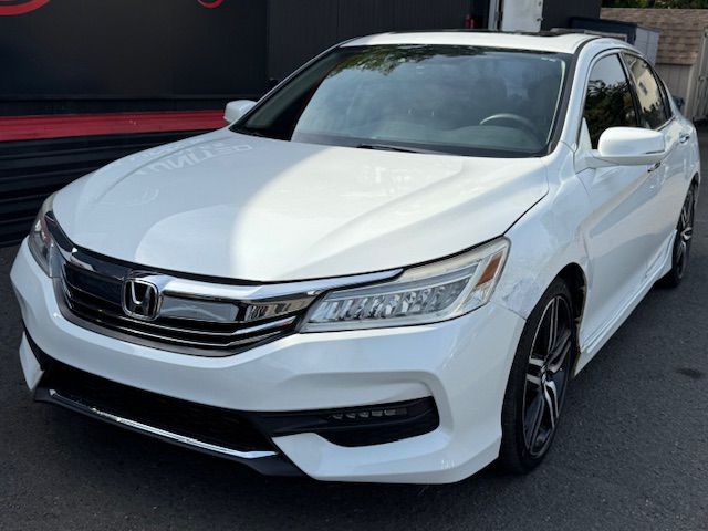 2017 Honda Accord Image 2