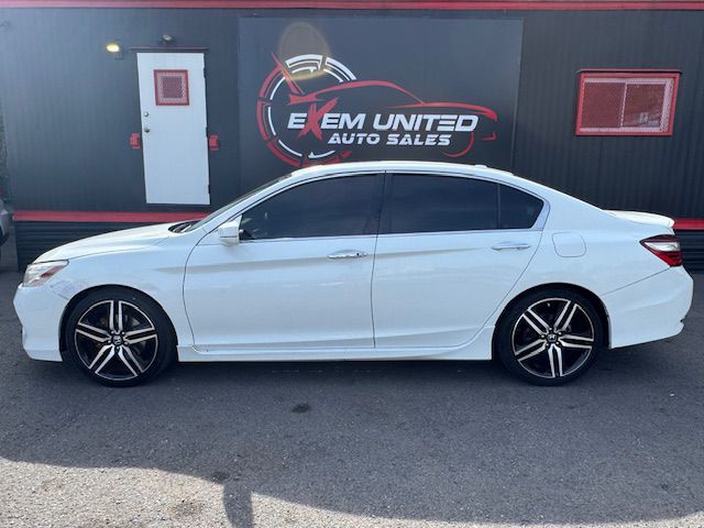 2017 Honda Accord Image 3