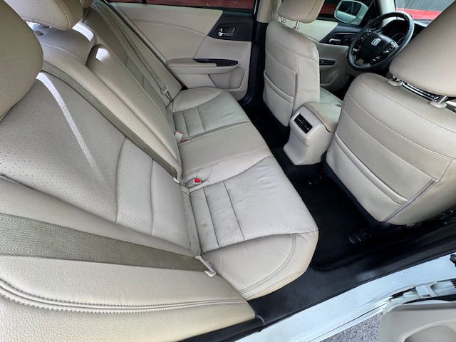 2017 Honda Accord Image 20