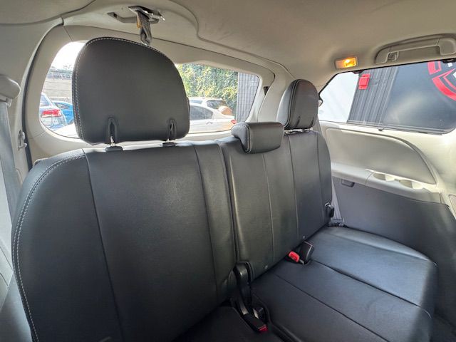2012 Toyota Sienna Image 23