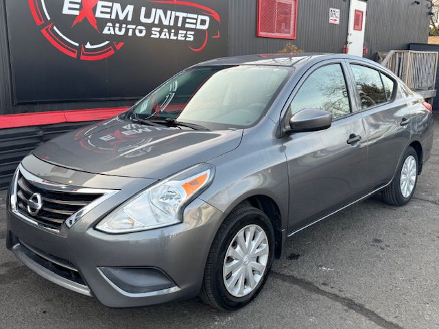 2016 Nissan Versa Image 2