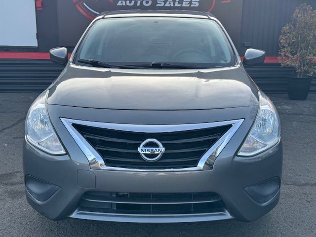 2016 Nissan Versa Image 5