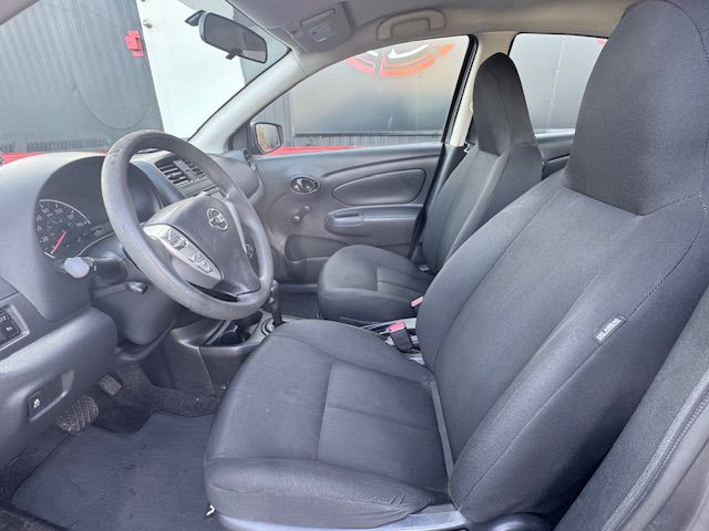 2016 Nissan Versa Image 11