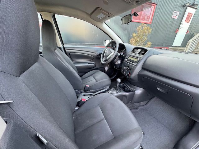 2016 Nissan Versa Image 17