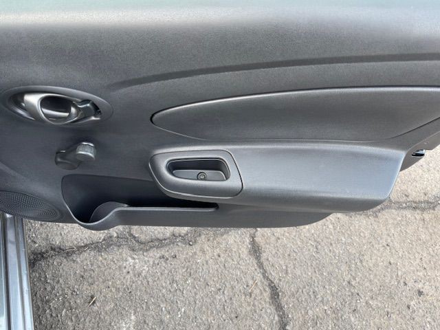 2016 Nissan Versa Image 18