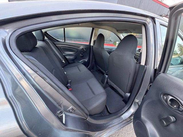 2016 Nissan Versa Image 19