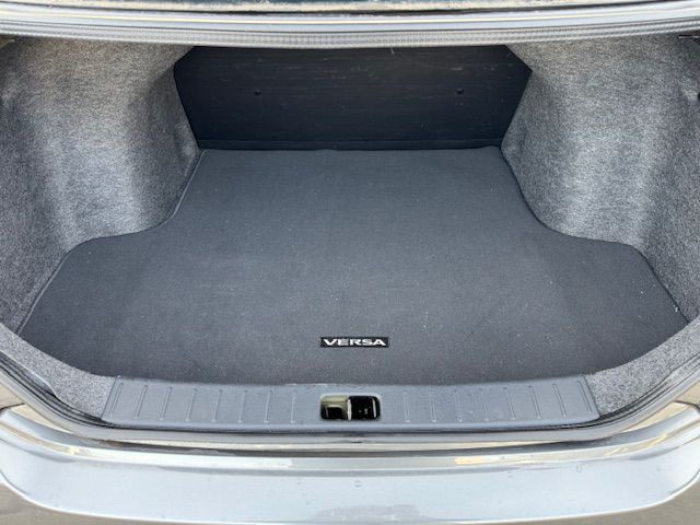 2016 Nissan Versa Image 23
