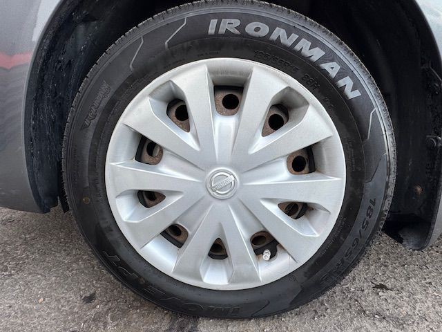 2016 Nissan Versa Image 27