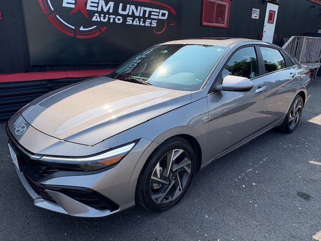 2024 Hyundai Elantra Image 2