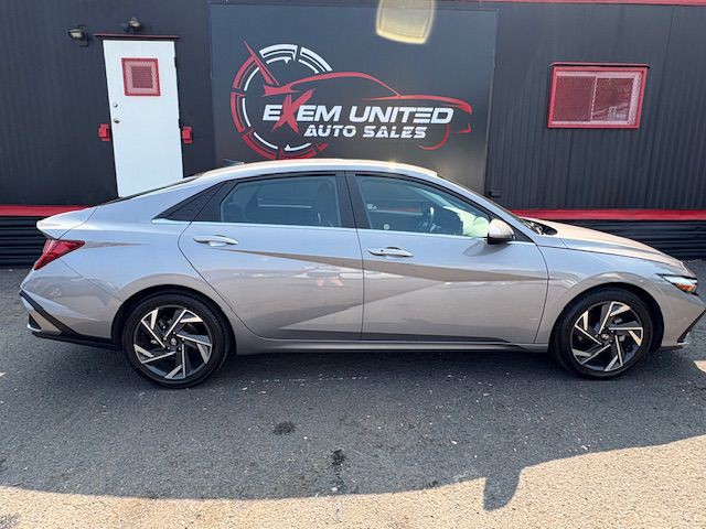2024 Hyundai Elantra Image 6