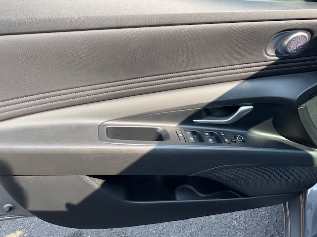 2024 Hyundai Elantra Image 13