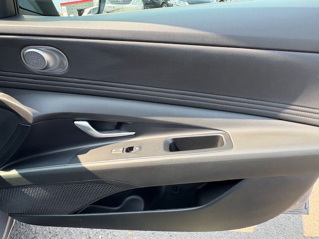 2024 Hyundai Elantra Image 19