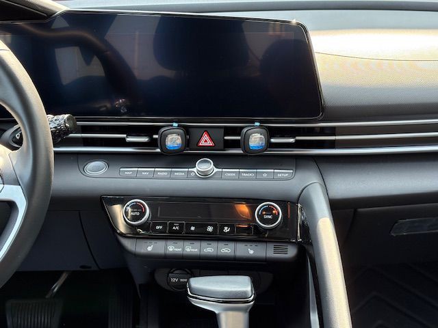 2024 Hyundai Elantra Image 27
