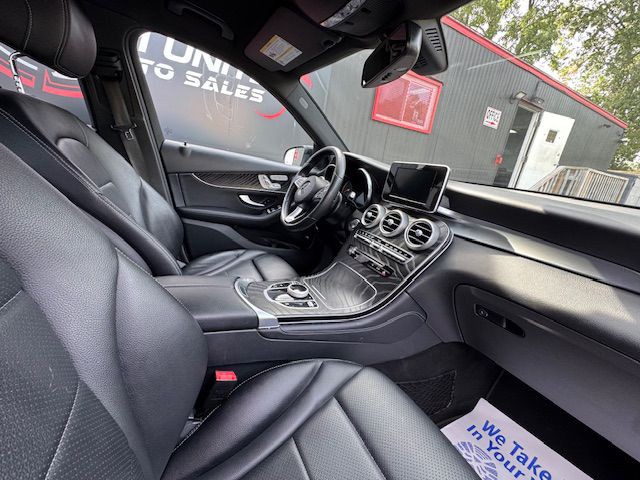 2017 Mercedes-Benz GLC-Class Image 18
