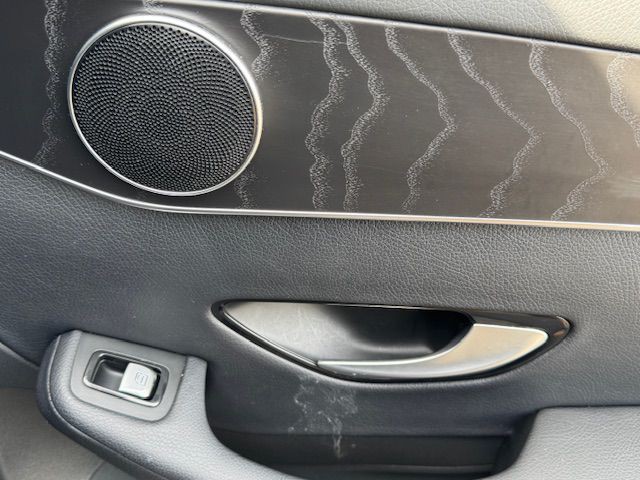 2017 Mercedes-Benz GLC-Class Image 22