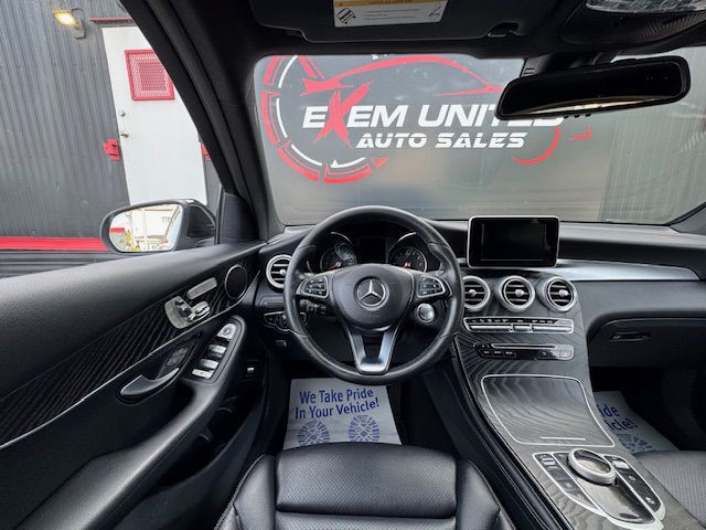 2017 Mercedes-Benz GLC-Class Image 24