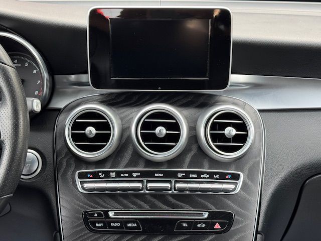 2017 Mercedes-Benz GLC-Class Image 25