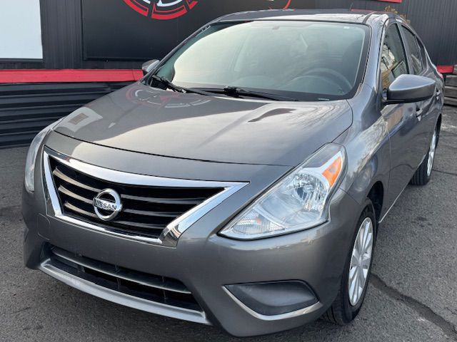 2016 Nissan Versa Image 1