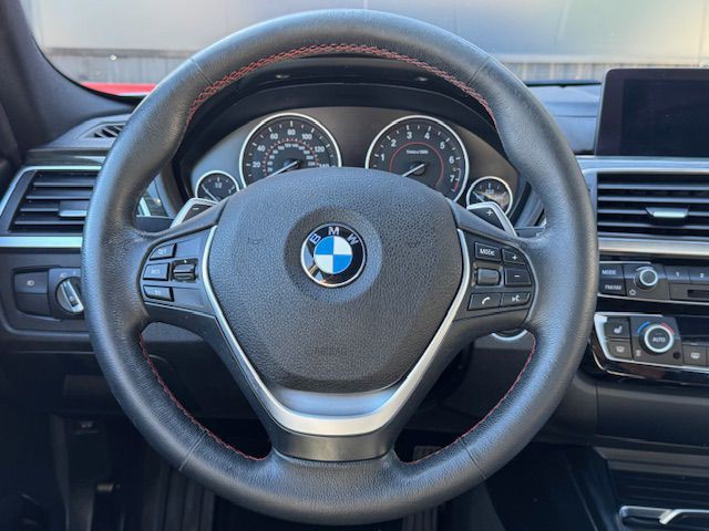 2018 BMW 3 Series Image 23