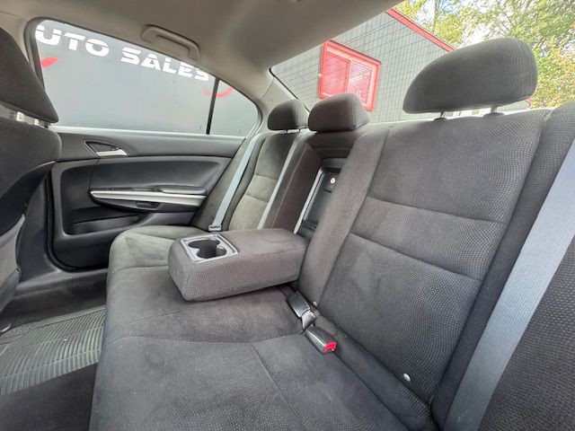 2010 Honda Accord Image 16