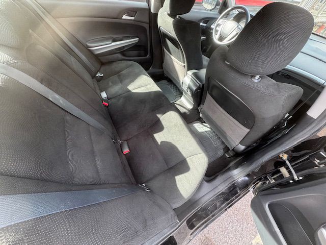 2010 Honda Accord Image 19