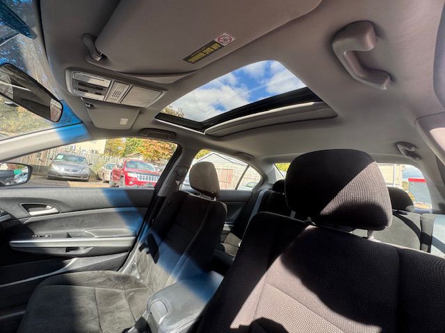 2010 Honda Accord Image 26
