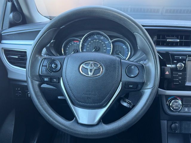 2015 Toyota Corolla Image 23