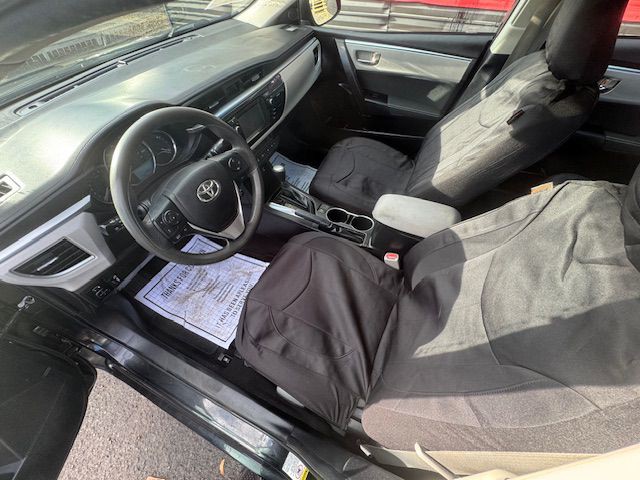 2015 Toyota Corolla Image 10