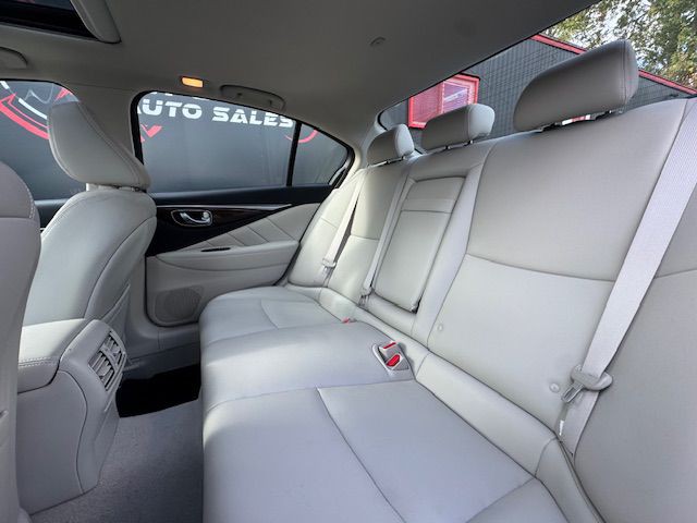 2018 INFINITI Q50 Image 15