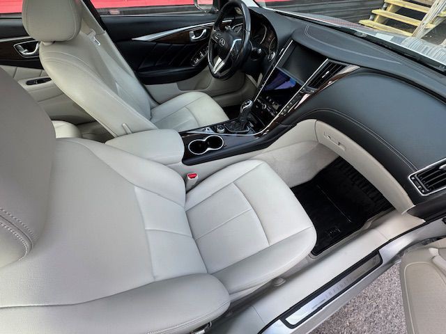 2018 INFINITI Q50 Image 18