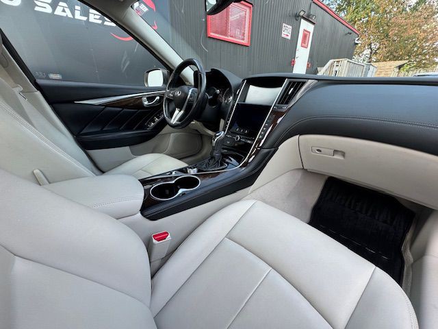 2018 INFINITI Q50 Image 19