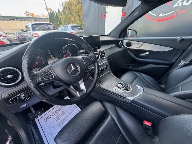 2019 Mercedes-Benz GLC-Class Image 9