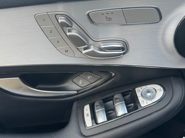 2019 Mercedes-Benz GLC-Class Image 10