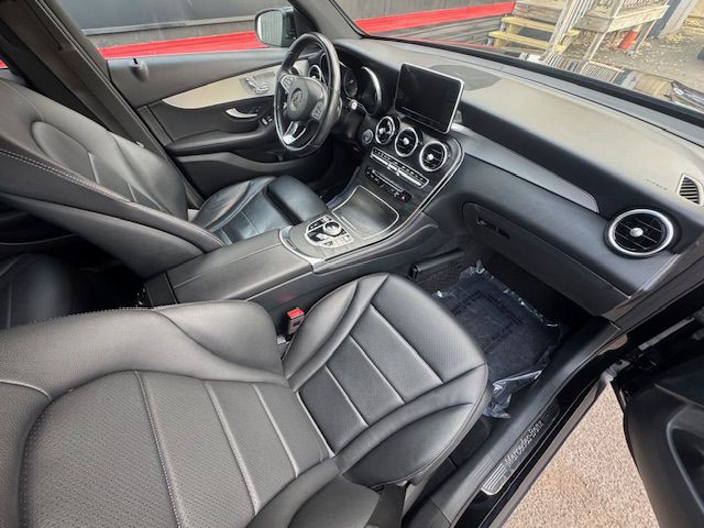 2019 Mercedes-Benz GLC-Class Image 15