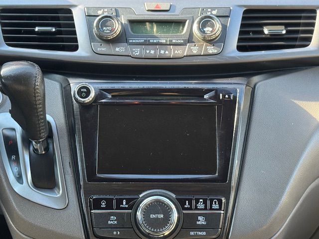 2014 Honda Odyssey Image 13