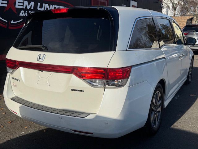 2014 Honda Odyssey Image 4