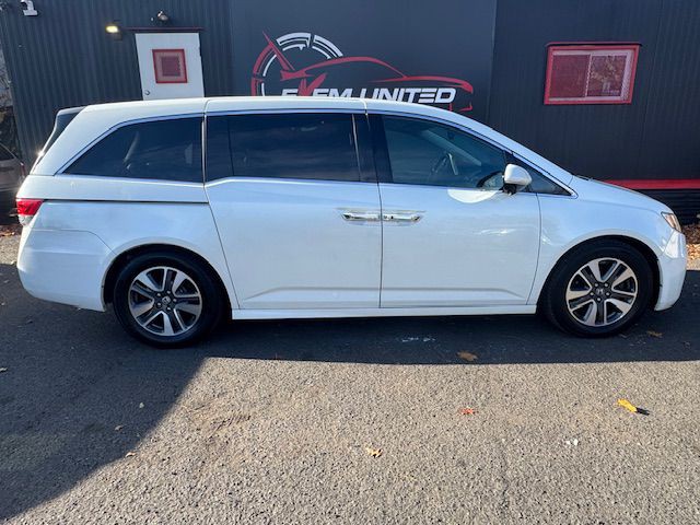 2014 Honda Odyssey Image 6