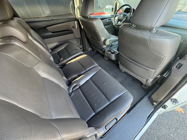 2014 Honda Odyssey Image 21