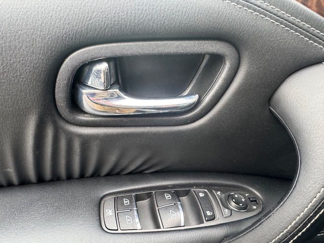 2017 Nissan Armada Image 14