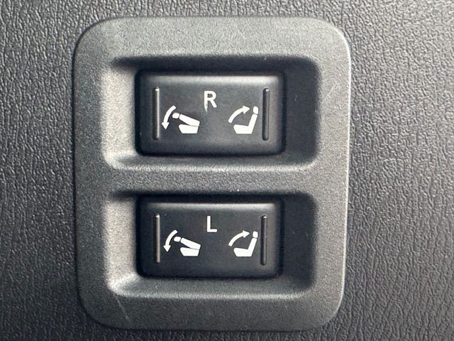 2017 Nissan Armada Image 18