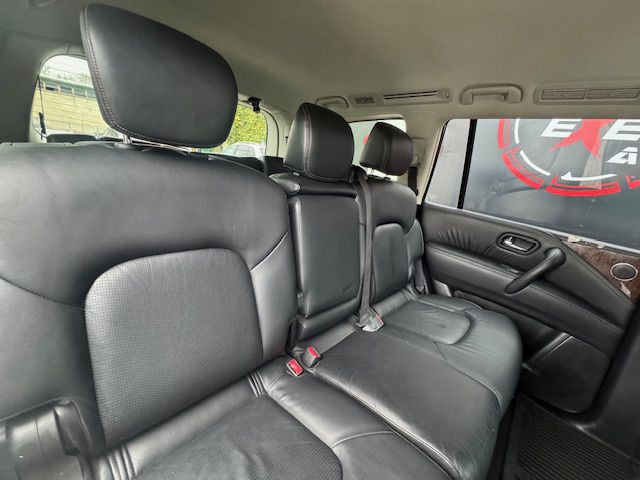 2017 Nissan Armada Image 24