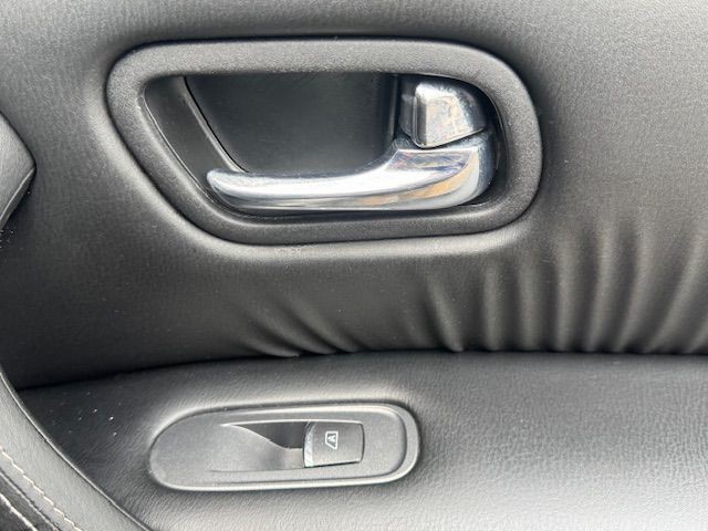 2017 Nissan Armada Image 25