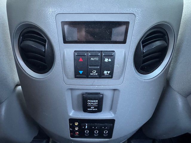 2015 Honda Pilot Image 32