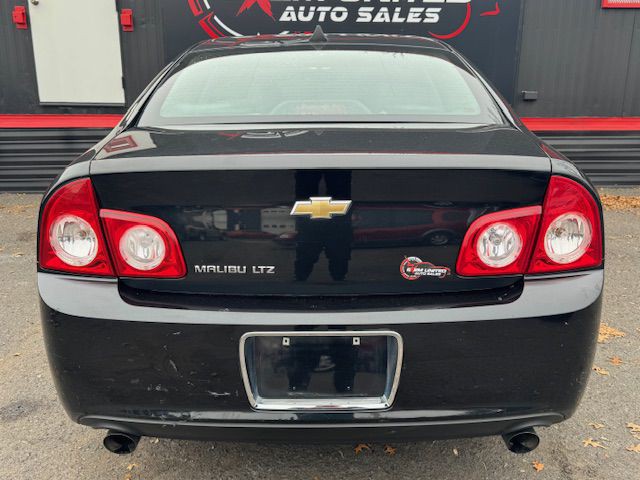2012 Chevrolet Malibu Image 9