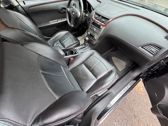 2012 Chevrolet Malibu Image 17